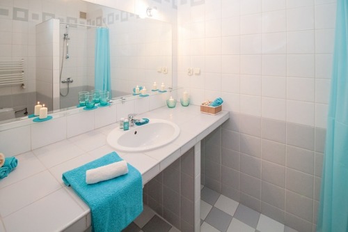 keep-bathroom-clean-with-roommates