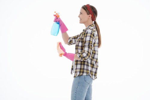 why-is-glass-cleaner-blue